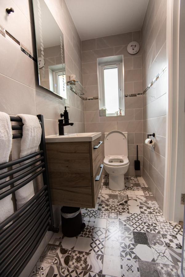 Half Door House Hotel Dingle Ngoại thất bức ảnh